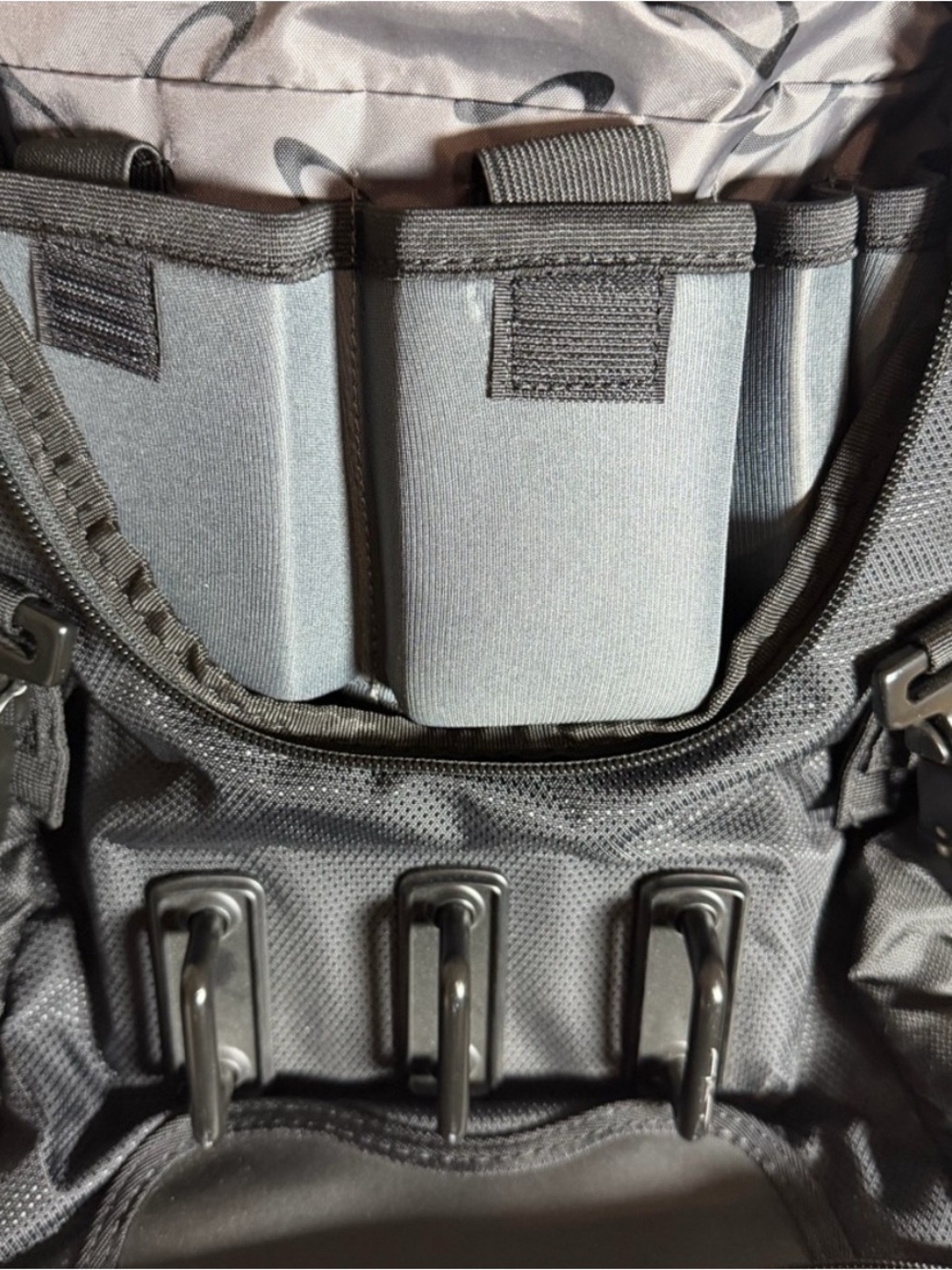 Oakley Kitchen Sink Black Tactical Field Gear Backpack - Logo Patch Detail - Picture 9 of 10